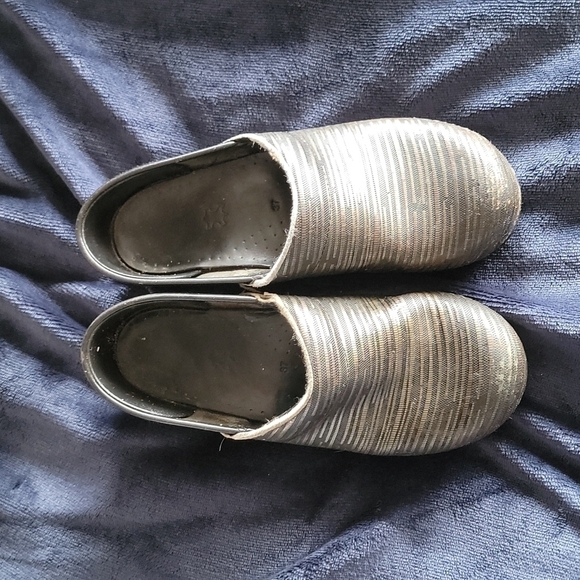 Dansko Shoes - Danskos